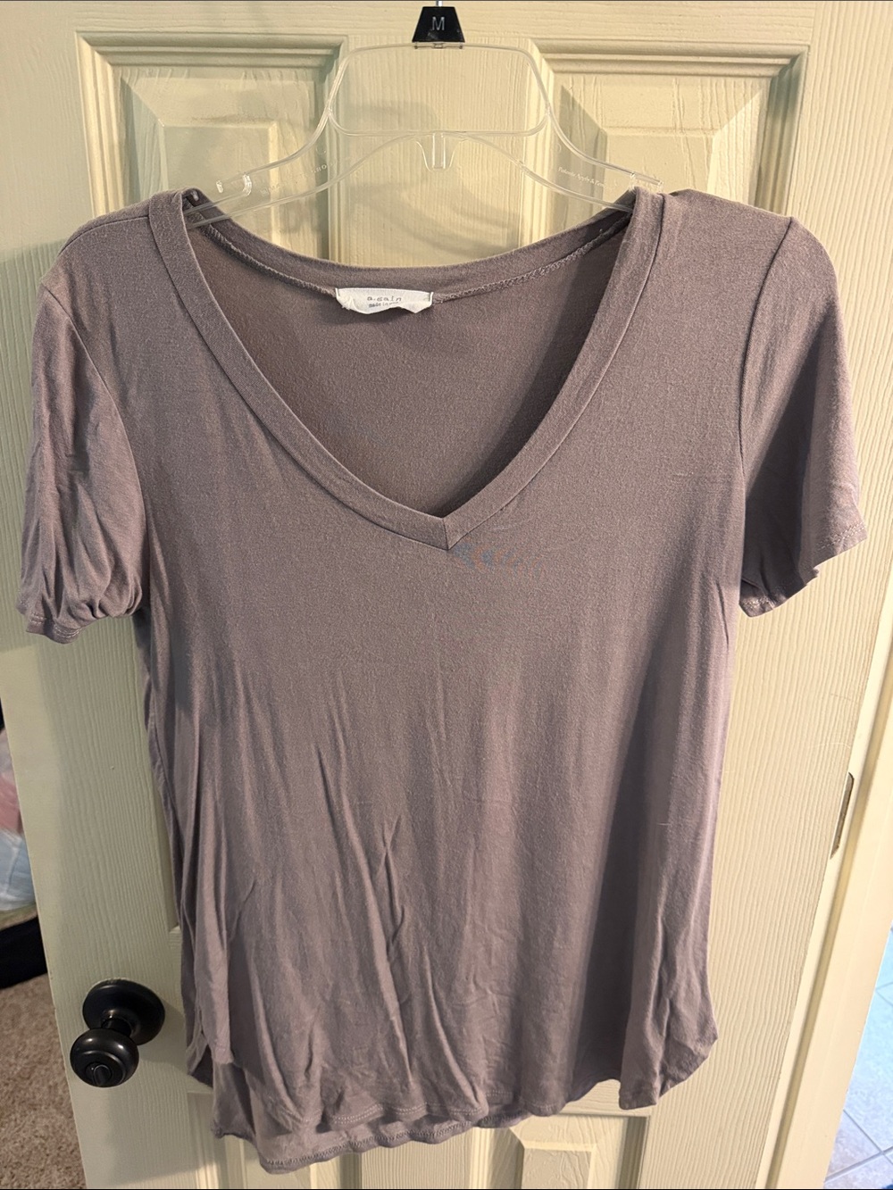 Women's V-Neck Short Sleeve Tee - Lavender Gray
